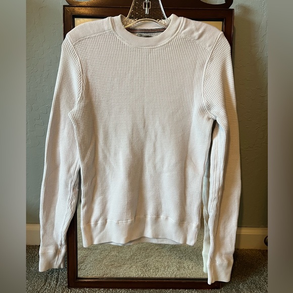 RARE Vintage Thermal Burberry Sweater. Size Small - Picture 3 of 3